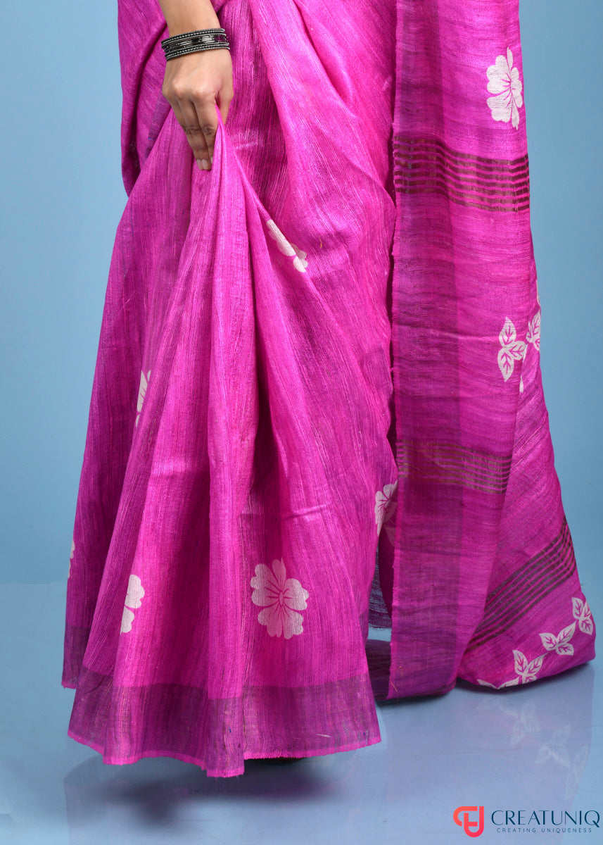 Handwoven Pure Silk Saree Adorned with Floral and Leaf Design - Pink