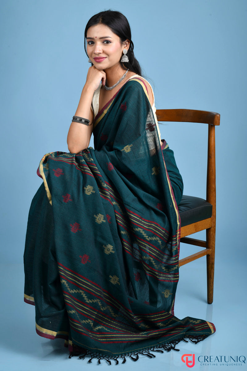 Red Border Handloom Pure Cotton Saree with Zigzag Motif – Green