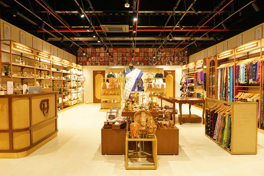 CREATUNIQ First Offline Store and Experience Center