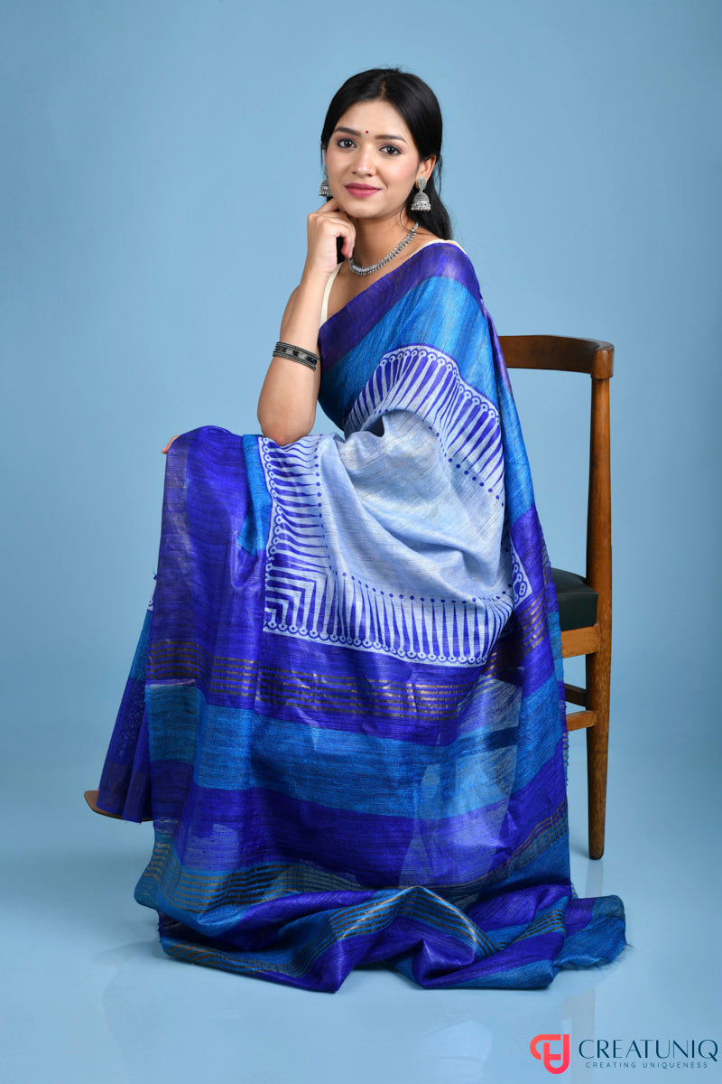 Exquisite Handwoven Pure Silk Saree with Intricate Patterns - Dual Blue