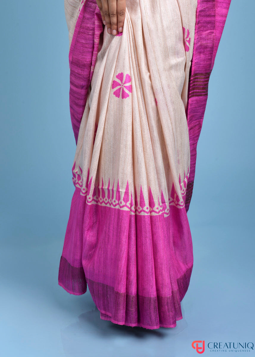 Handwoven Pure Silk Saree Adorned with Floral Motifs - Pink
